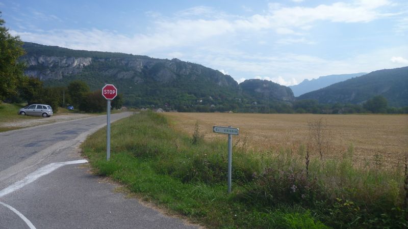 Fin provisoire de Viarhôna en 2014 : passer par Virignin et défilé de la Balme