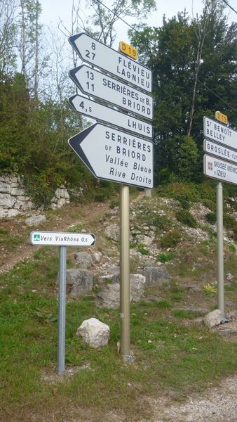 Port de Groslée : balisage Lesieur, induisant en erreur 