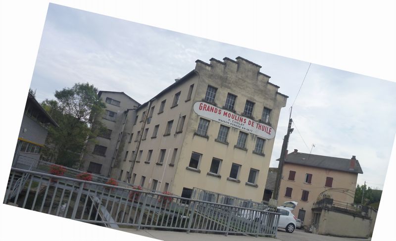 Grands moulins de Thuile dans le Nord Isère en 2014