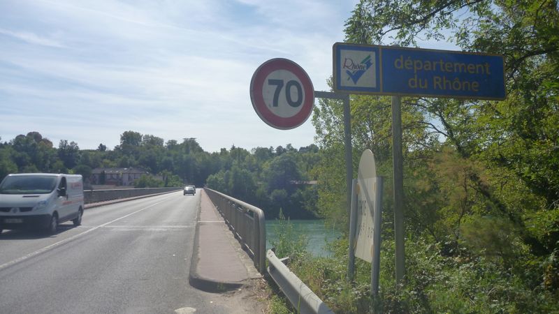 Pont de Jons 2014 : et le trottoir pour cycliste ?