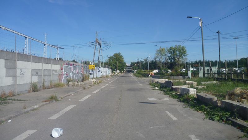 SaintFons : piste dite cyclable : de Gerland à Saint Fons rte de Vienne : 2014