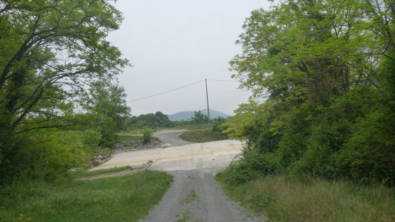 Au gué, vive la rose entre Baix et Cruas sur ViaRhôna en 2015