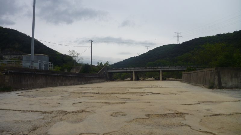 Au gué, vive la rose et ses épines, tirez vous , et ils oseront faire passer ViaRhôna ici en 2016 : un crime