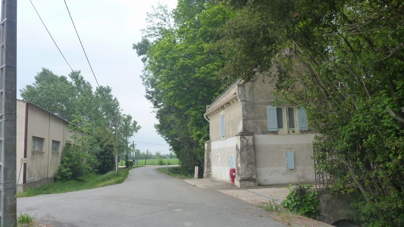 Point de repère : La conciergerie du Château des Barrinques ou des Barrenques : après Lapalud