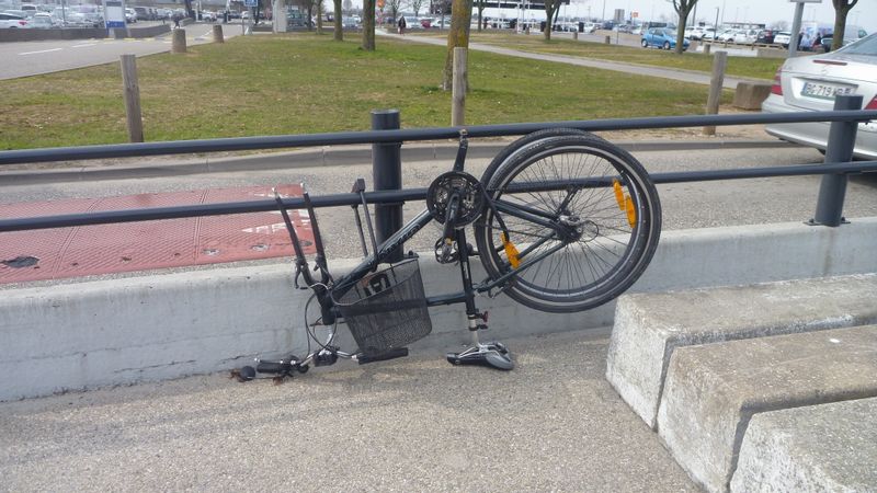 Garer son vélo comme ici à Lyon Saint Exupéry Satolas ?