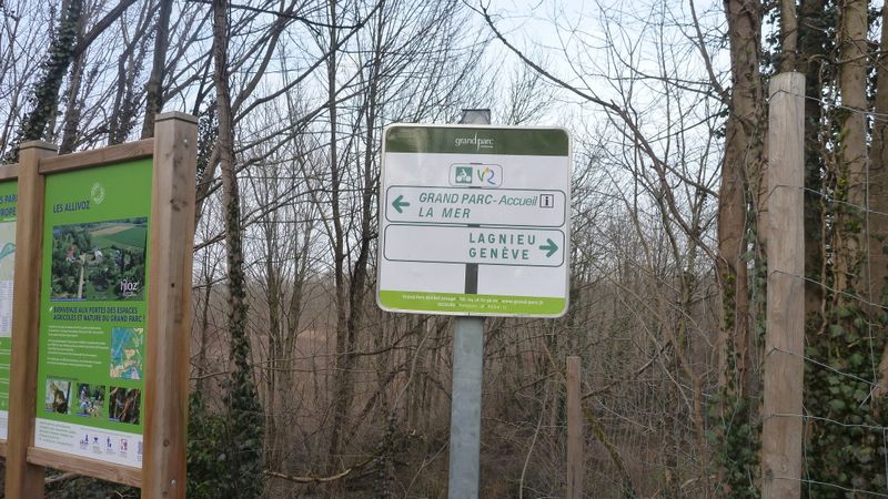 Grand parc de Lyon : Balisage ViaRhôna vu en 2015