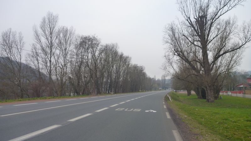 On y croise même une voie de Bus autorisée aux cycles : allons y ..