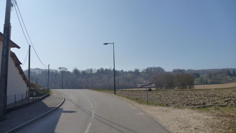 ViaRhôna : Sortie de Morestel par les chemins de traverses