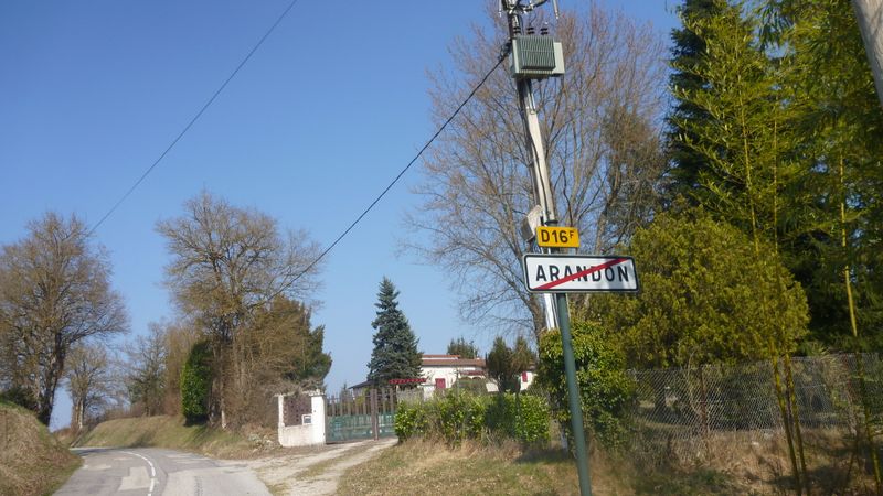 Nous tangeantons Arandon, un peu perdu parfois