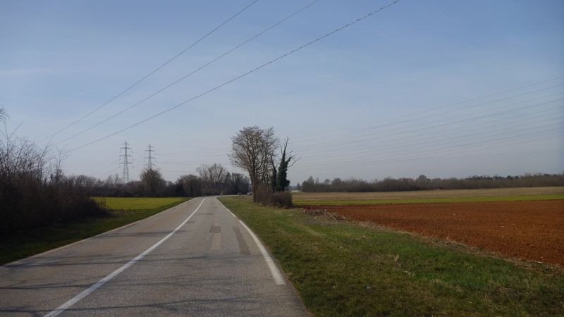 Et puis plus de bandes cyclables ici vers Anthon ..