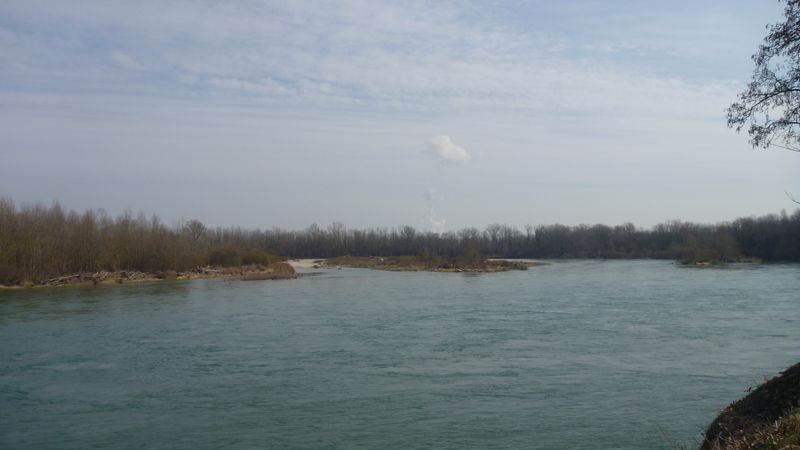 La confluence du Rhône et de l'ain ici à Anthon