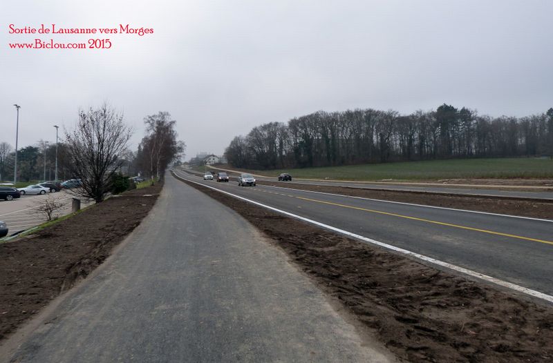 Piste cyclable en sortie de Lausanne direction Morges : en 2015