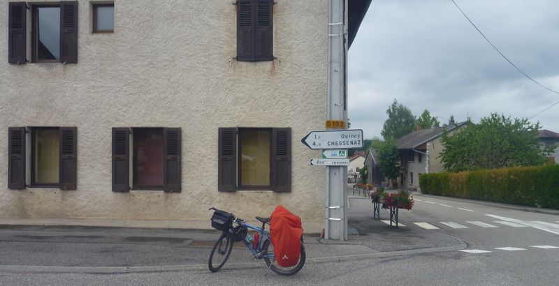 Clarafond : Vieux balisage ViaRhôna encore en place en 2015