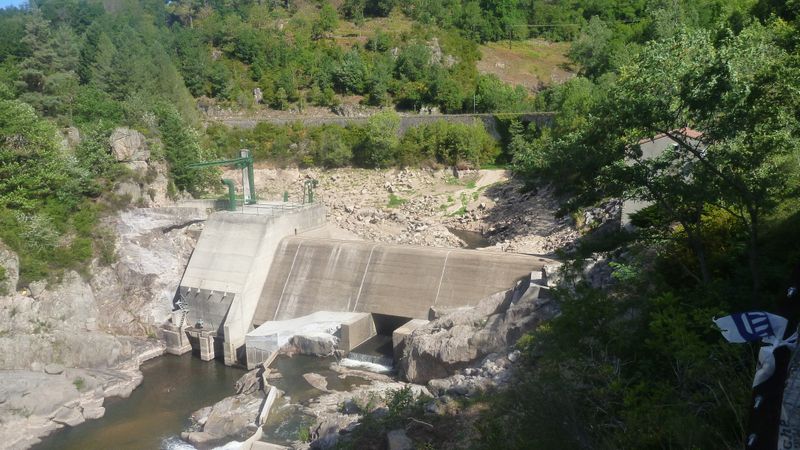 Manque d'eau dans la rivière de l'Eyrieux en juillet 2015