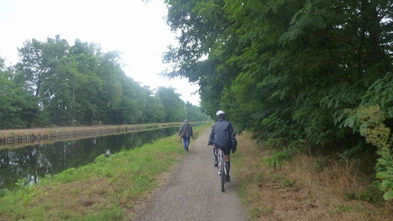 le halage du canal de Roanne à Digoin