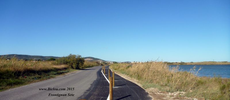 Cycler le long du canal de Rhôna à Sète : on y met : vélos poussettes, piétons, chevaux, rollers et dans les deux sens ?