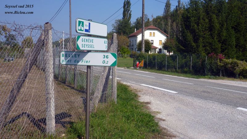 Balisage ViaRhôna 2015 ; corrigé à Seyssel