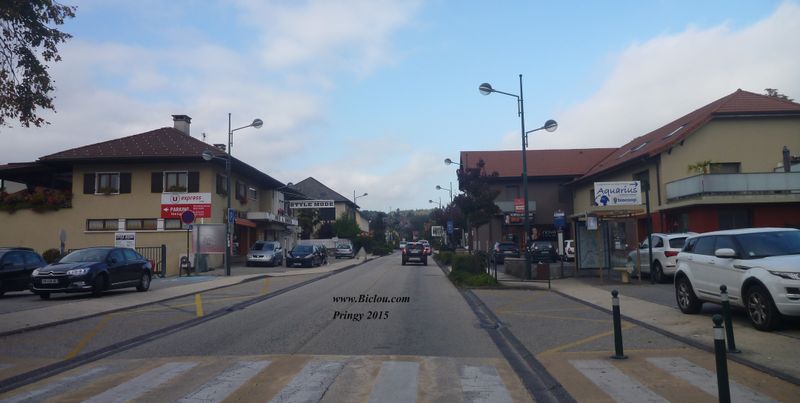 Pringy centre ville 2015 ; Ca roule