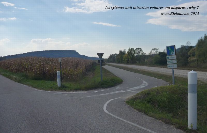 ViaRhôna : Systèmes anti intrusion enlevés ici, avant Murs et Gélignieux