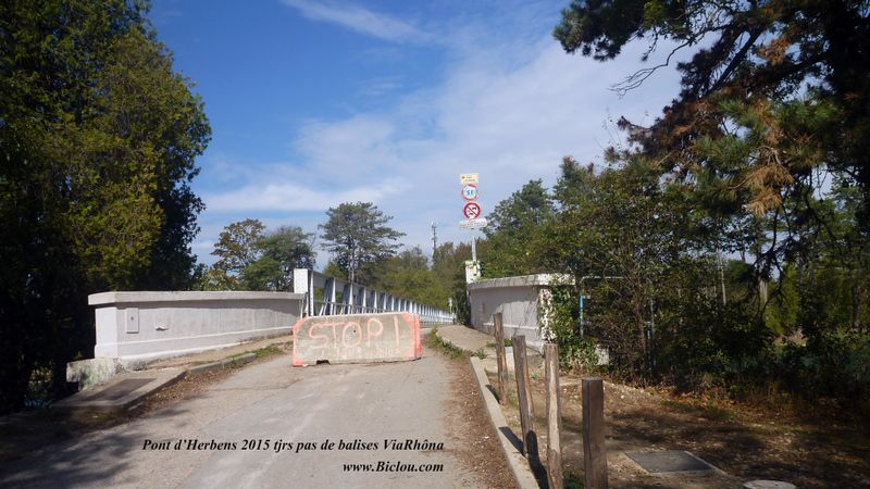 Le Pont d'Herbens, manque de balise ViaRhôna