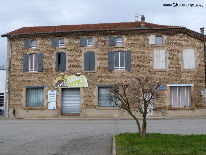 Vélociste en Drôme des collines : ChâteauNeuf de Galaure