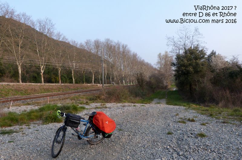 Baix - Cruas : La D86 - La vopie ferrée et le chemin ViaRhôna ?