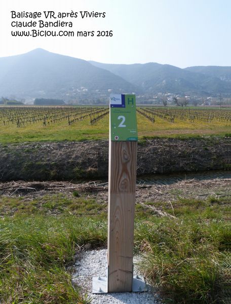 Balisage ViaRhôna Viviers Bourg saint Andéol pas en phase avec le précédent vu à Viviers en 2016 ..