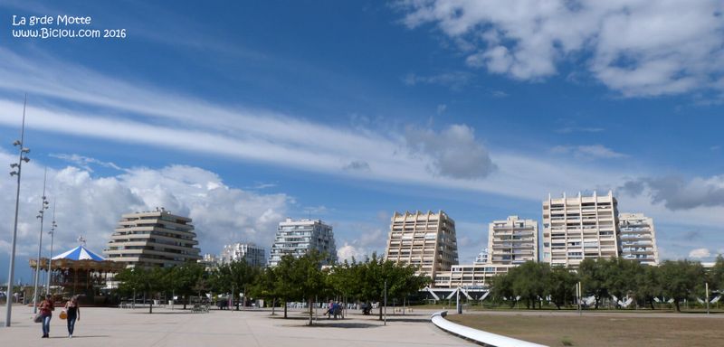 Sur ViaRhôna : La grande Motte en septembre 2016, calme