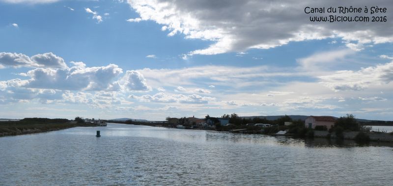 Canal du Rhône à Sète au Pilou