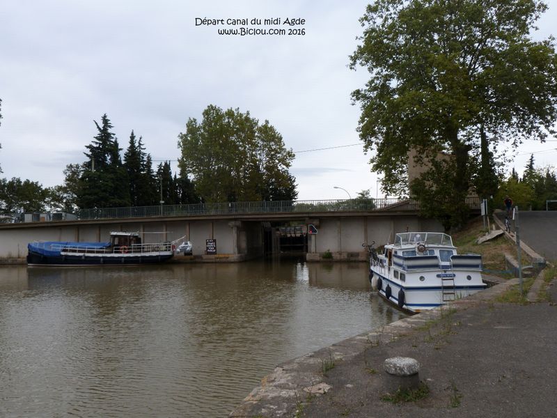 Départ canal du Midi à Agde