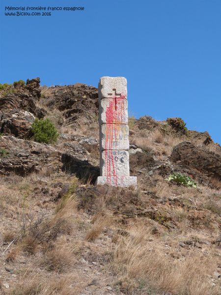 Stèle au col des Belitres