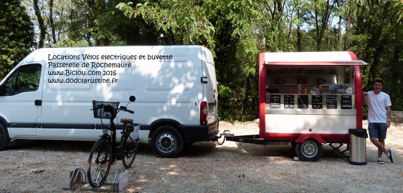 Locations de vélos électriques et Buvette ; sur ViaRhôna à Rochemaure 2016