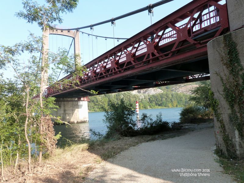ViaRhôna passe désormais sous le pont de Viviers