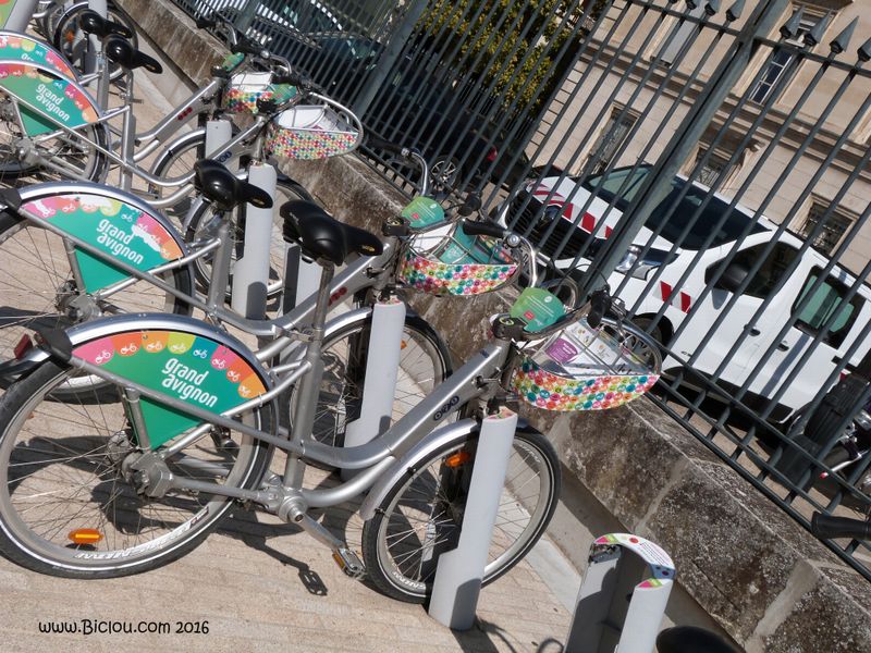 Les velib d'Avignon en 2016, très bien, mais l'intendance et les infrasctrures suivent elles, mon cher Guillaune ?