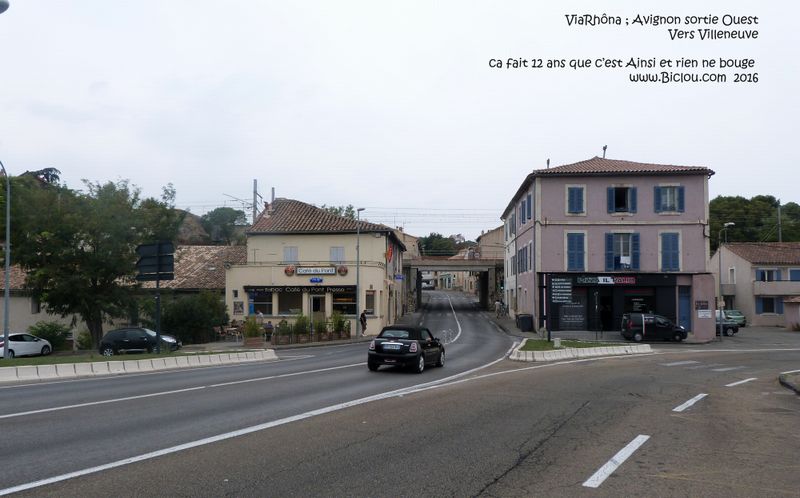 Blême vers Villeneuve les Avignon, on fait comment , à Bicyclette , pour aller en face ?