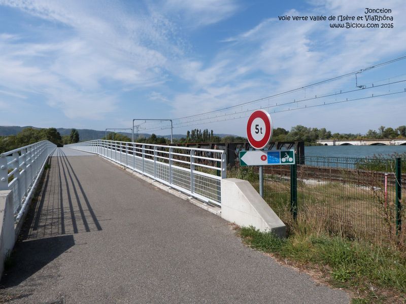 Jonction Rhône Isère et ViaRhôna ViaPreAlpina ou Voie verte de la vallée de l'isère