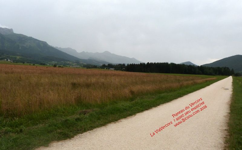 Plateau du Vercors , on tombe par hasard sur une voie dite verte Via-Vercors
