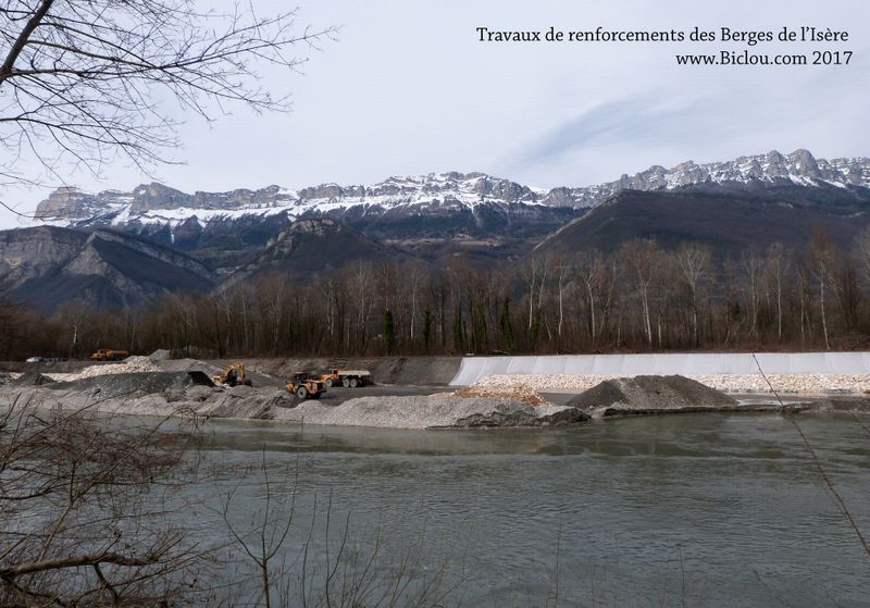 Travaux de renforcement des berges de l'Isère en 2017