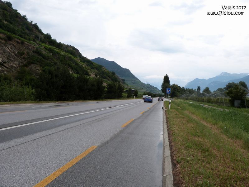 grand route en suisse et bandes cyclables