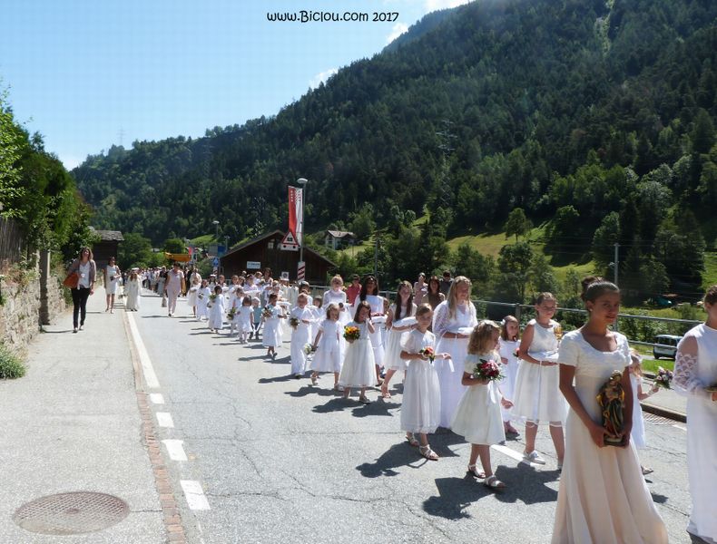 Procession de la Fête Dieu en valais
