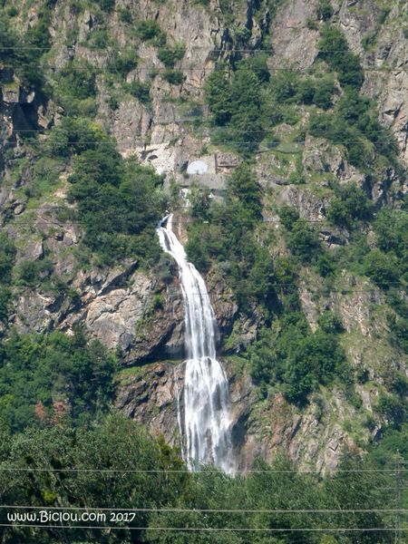 Cascade de Pissevache en Valais