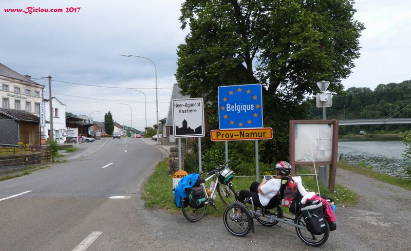 Hestiere : Arrivée en Belgique par la vélo route dite : Trans-Ardennes, le long de la Meuse