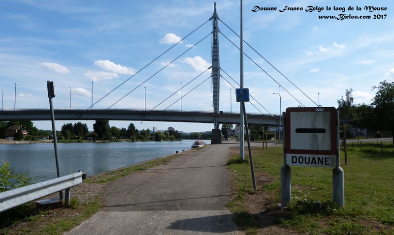 Douane Franco Belge le long de la Meuse