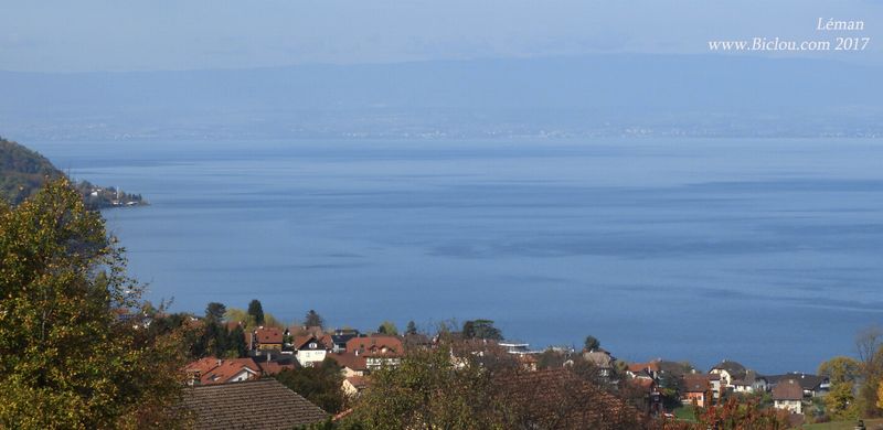Le Léman vu au dessus de Saint Gingolph Suisse