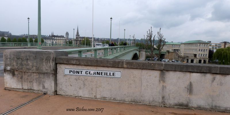 Vélo-route val de Seine, Arrivée à Rouen rive gauche, Pont Corneille vers centre historique