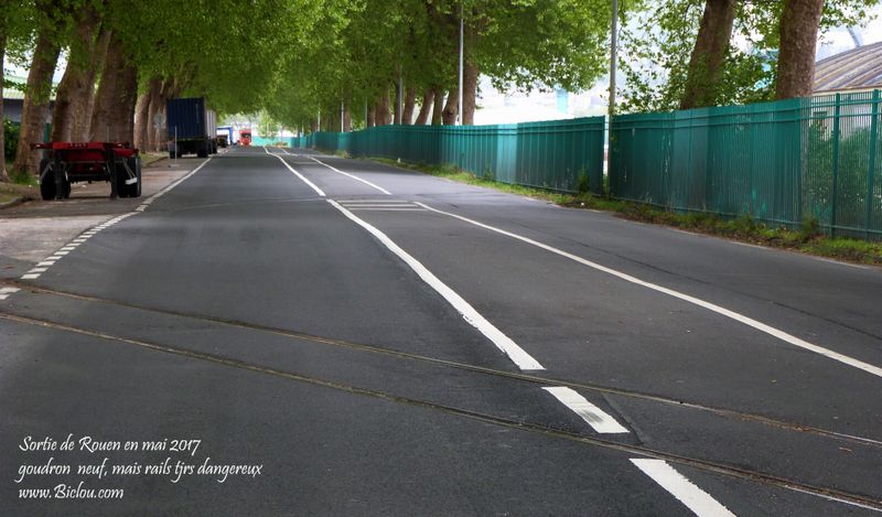 Vélo-route Val de Seine, Rouen Canteleu, 2017, cyclistes : Gare aux rails ..