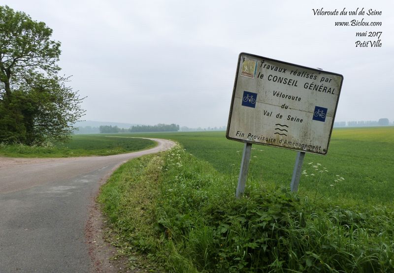 Vélo route du val de Seine avant Petitville
