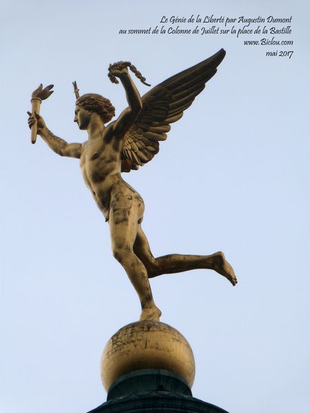 Le génie de la liberté au sommet de la colonne de la Bastille