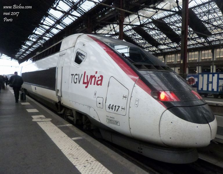 TGV Lyria en attente pour Genève, en gare de Lyon Paris en mai 2017