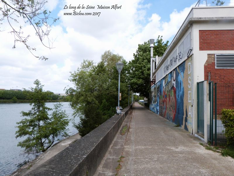 Le long de la Seine, à bicyclette en 2017 , Maison Alfort